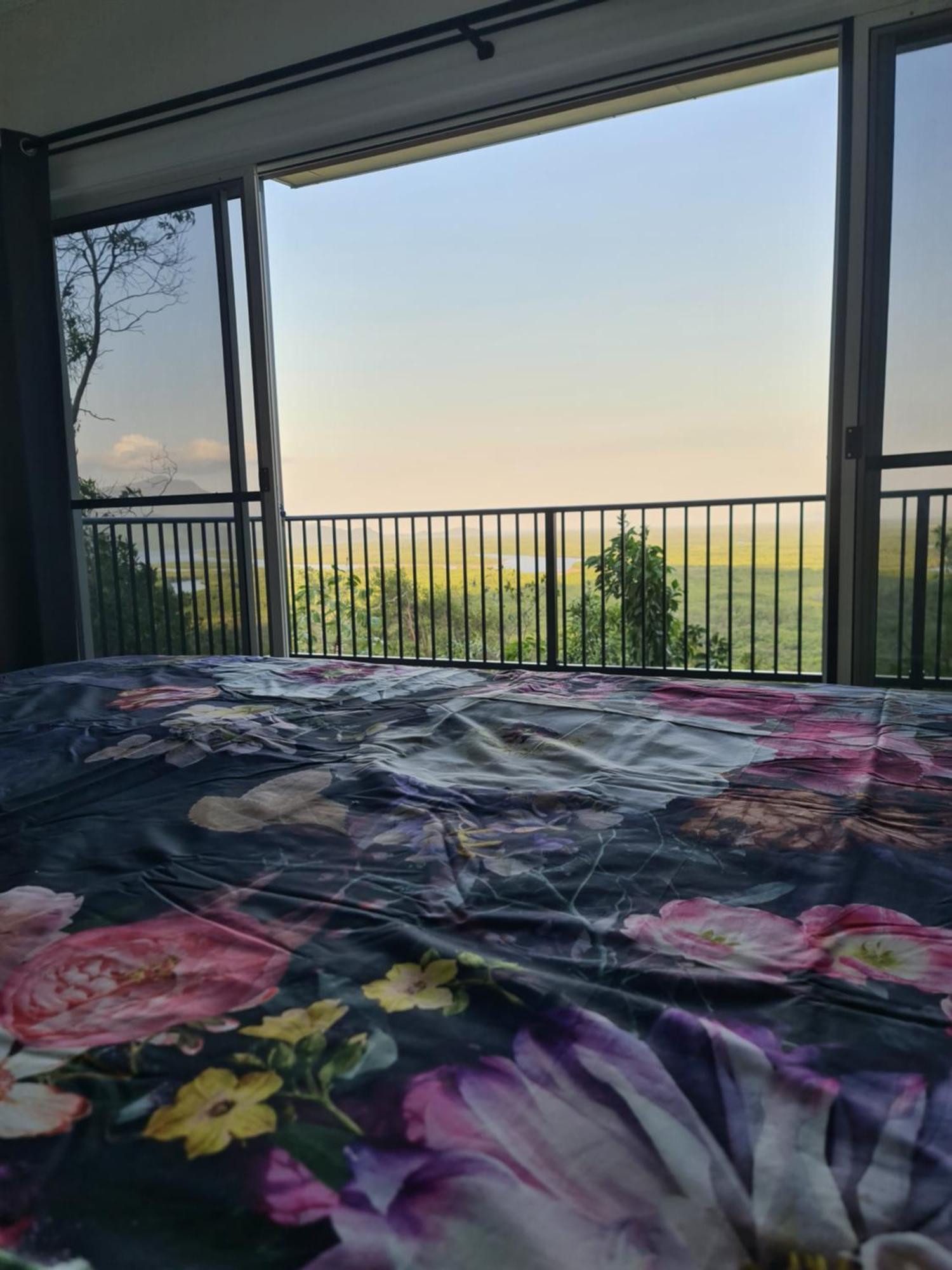 Aparthotel Vista Hinchinbrook à Cardwell Extérieur photo